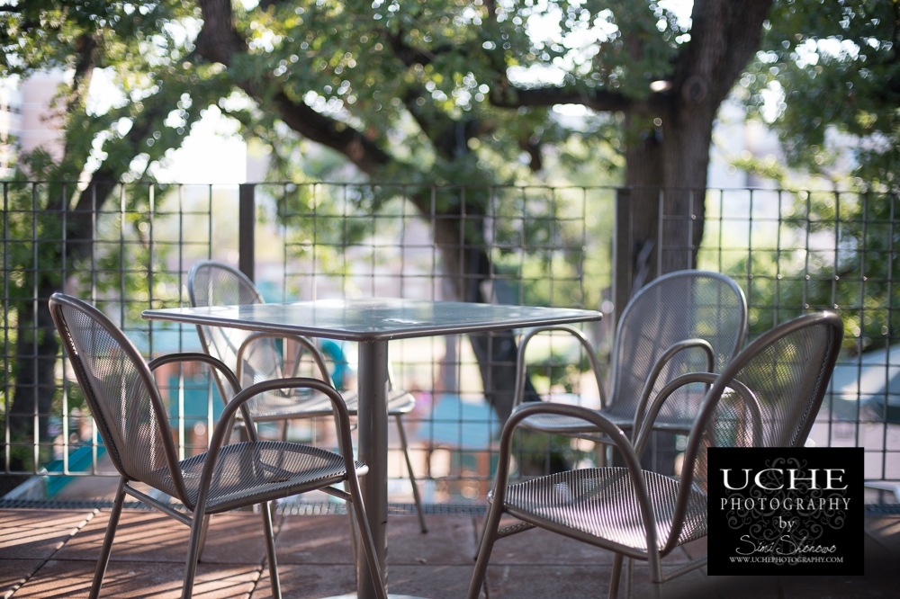 20150930.273.365.come let\'s sit and chat a while